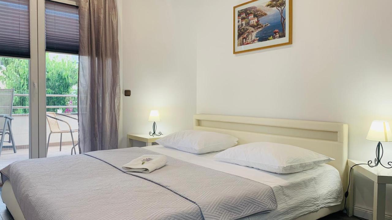 Villa Andrijana - Exclusively Yours - Family Getaway With Private Pool Kastela Ngoại thất bức ảnh