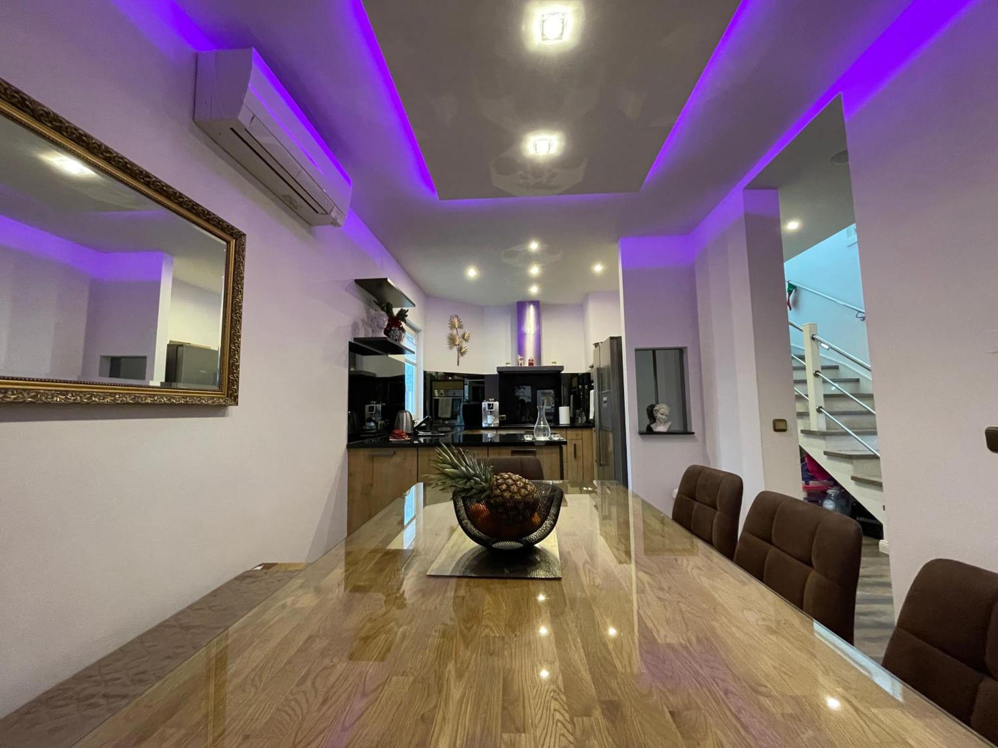 Villa Andrijana - Exclusively Yours - Family Getaway With Private Pool Kastela Ngoại thất bức ảnh