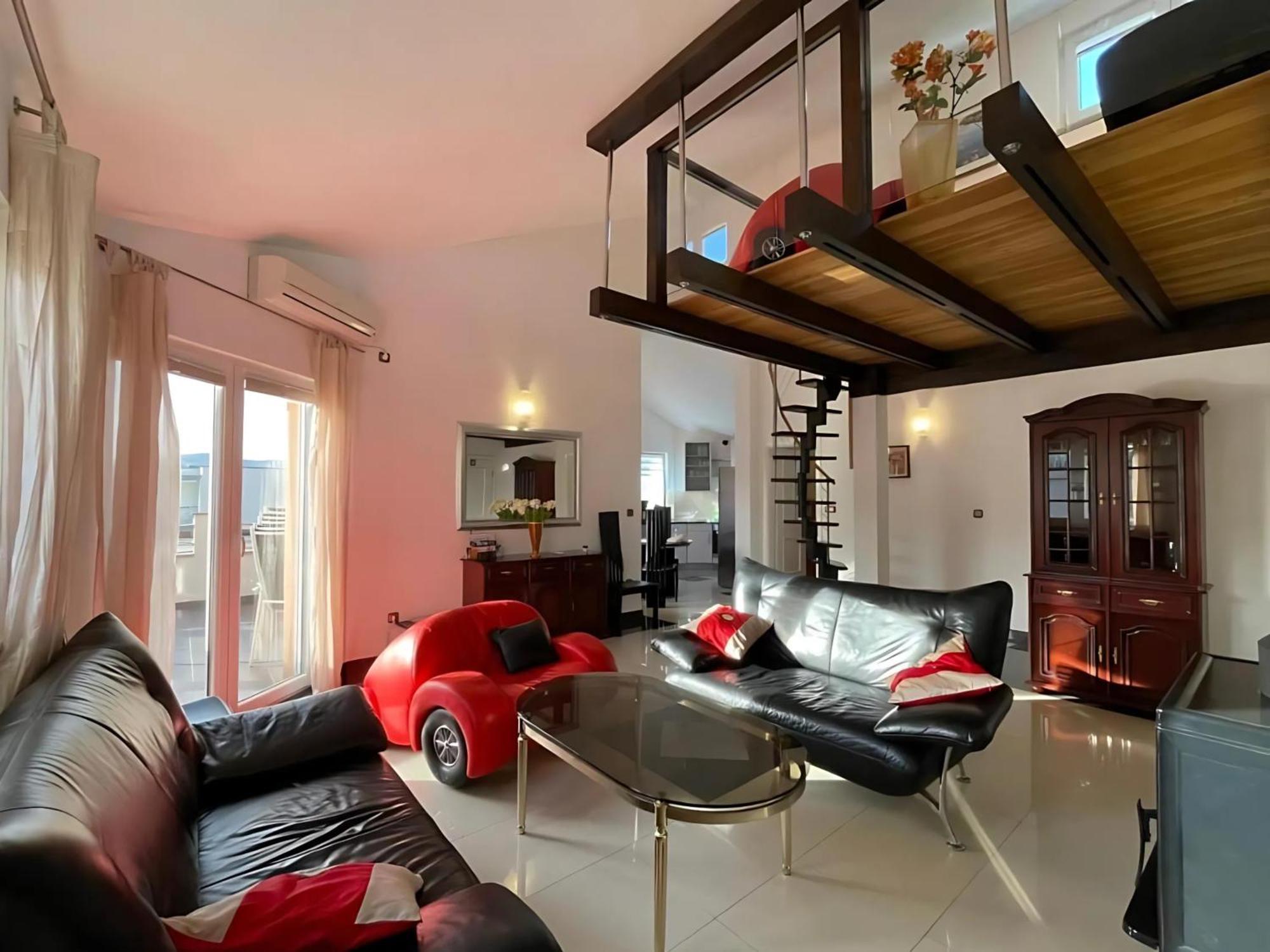 Villa Andrijana - Exclusively Yours - Family Getaway With Private Pool Kastela Ngoại thất bức ảnh
