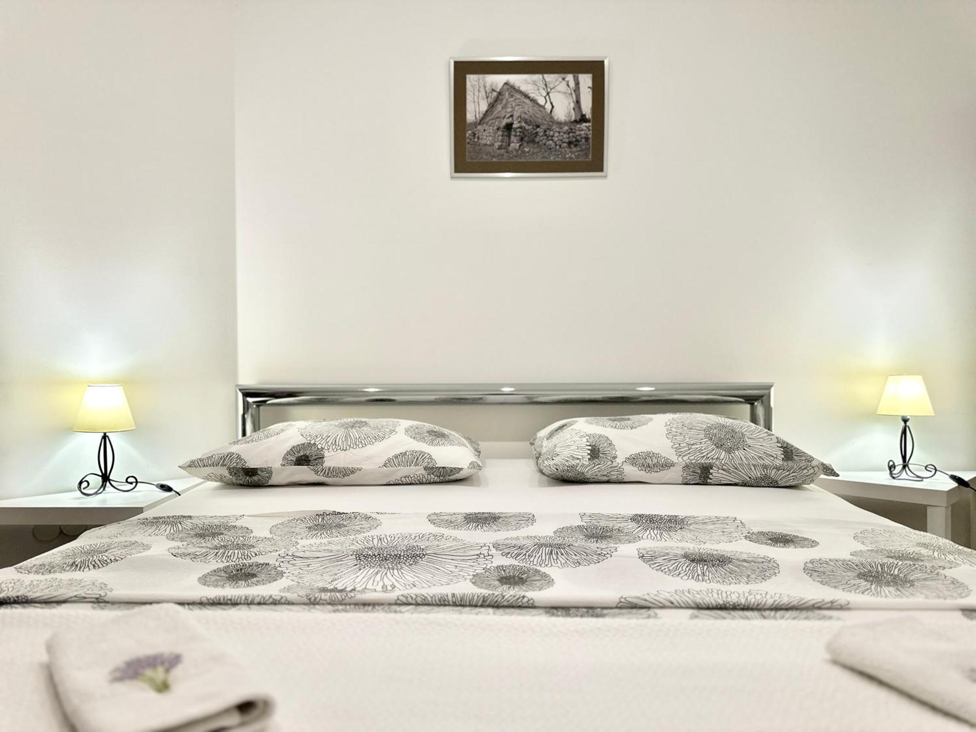 Villa Andrijana - Exclusively Yours - Family Getaway With Private Pool Kastela Ngoại thất bức ảnh